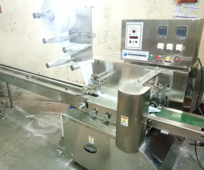 Chocolate-Packaging-Machine
